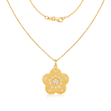 Diamond Medallion Flower Pendant Necklace (0.25 ct.) in 14K Gold